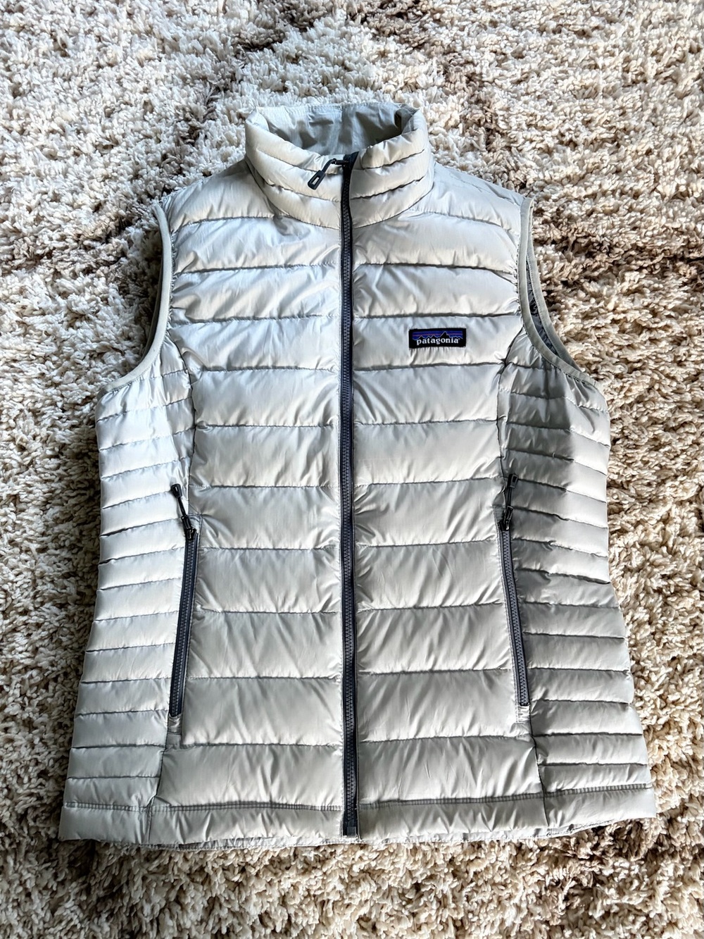 Patagonia Down Vest size s - Picture 9 of 11